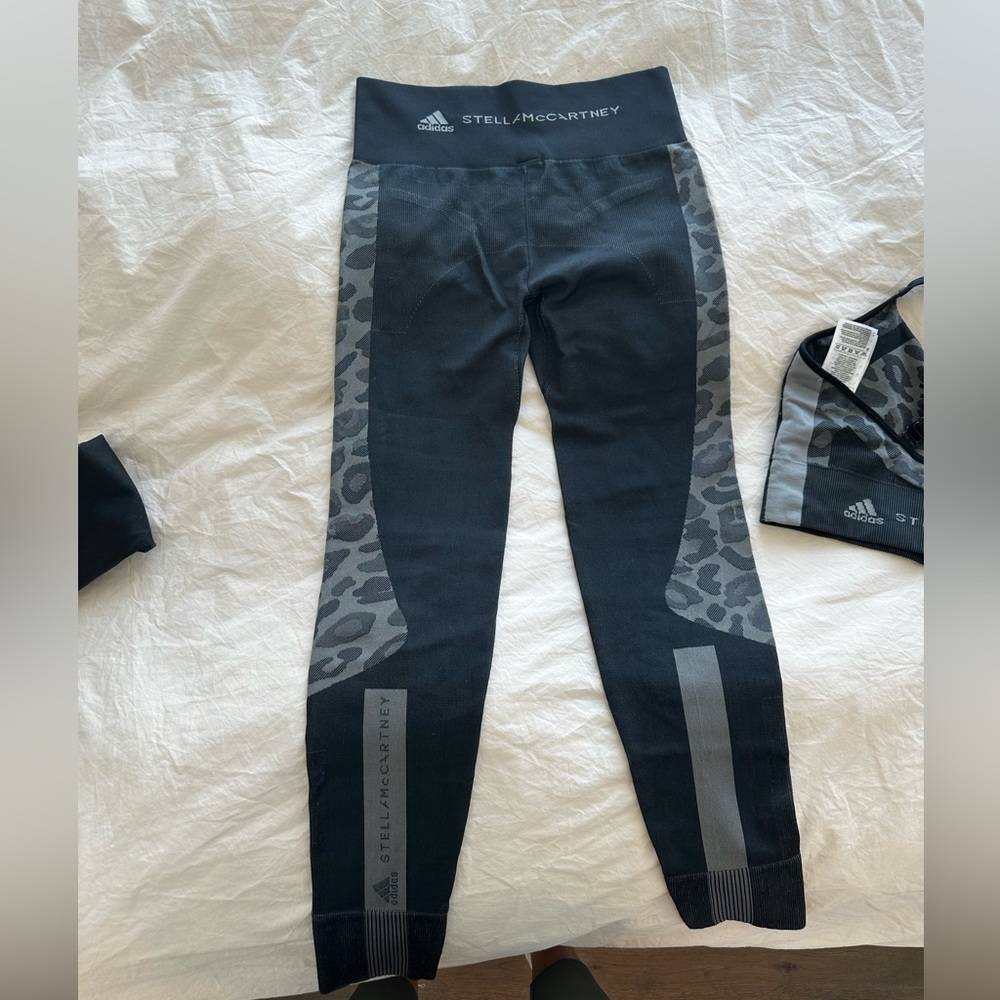 Adidas by Stella McCartney Black and Gray Leggings & Matching Top Set - Picture 5 of 7